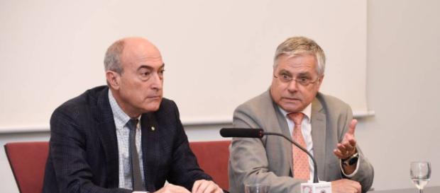 Los científicos y médicos españoles se unen para exigir leyes Los científicos y médicos españoles se unen para exigir leyes