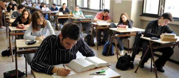 Esami di maturità 2018: temi d'attualità per la prima prova. Esami di maturità 2018: temi d'attualità per la prima prova.
