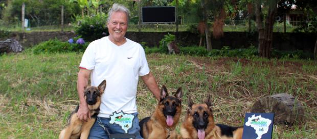Renato Maurício Prado tem se dedicado a criação de cães Renato Maurício Prado tem se dedicado a criação de cães