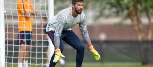 Alisson Becker potrebbe restare in giallorosso, ma c'è l'offerta del Real (RUMORS)