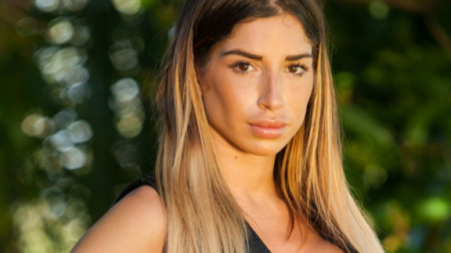 Liam Di Benedetto, très amaigrie après son accouchement, dévoile enfin le visage de sa fille