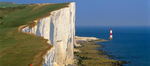 Inghilterra, tre morti trovati sotto la scogliera di Beachy Head