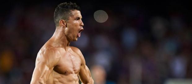 Craque português marcou três gols e foi o nome do jogo. Craque português marcou três gols e foi o nome do jogo.