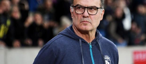 "Loco" Bielsa es el nuevo técnico del Leeds United "Loco" Bielsa es el nuevo técnico del Leeds United
