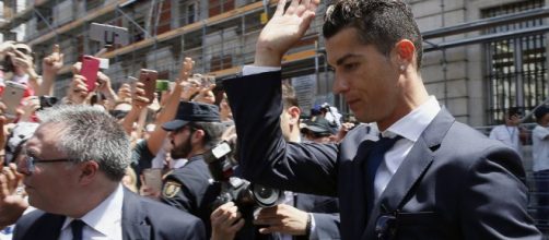 Cristiano Ronaldo acepta haber cometido fraude fiscal