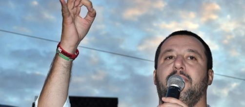 Salvini annuncia che impedirà nuovi sbarchi in Italia alle navi Ong