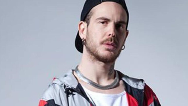 Il 24 Gemitaiz sul palco con l'amico Madman - La Stampa - lastampa.it