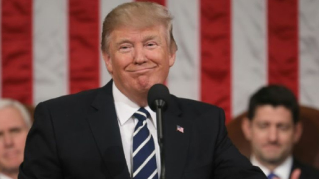 Le président Trump est à nouveau dans la tourmente.
