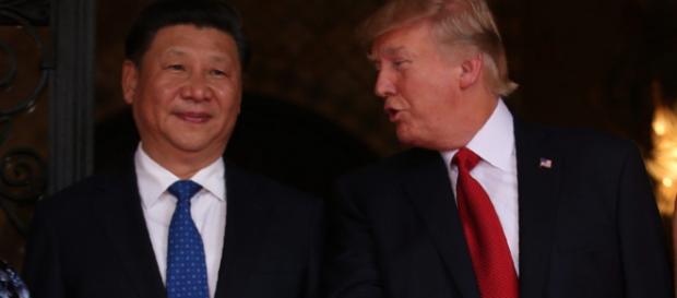 Apple échappe au bras de fer entre les Etats-Unis et la Chine. Apple échappe au bras de fer entre les Etats-Unis et la Chine.