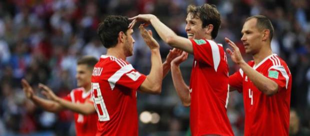 Rusia vence a Egipto 3-0: victoria aplastante para el equipo local Rusia vence a Egipto 3-0: victoria aplastante para el equipo local