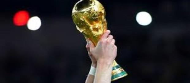 Tras la primera fecha de la fase de grupos, los campeones mundiales no han hecho valer sus credenciales Tras la primera fecha de la fase de grupos, los campeones mundiales no han hecho valer sus credenciales