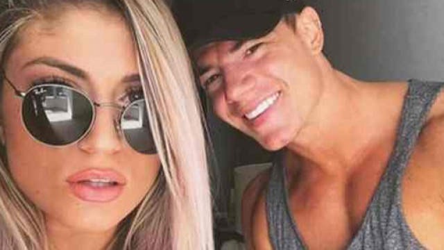 Elsa Dasc (MELAA3) toujours amoureuse d'Adrien Laurent fait de tendres confidences