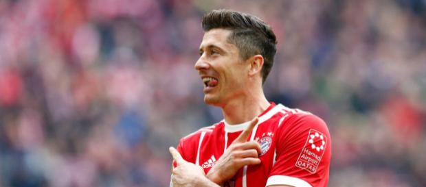Lewandowski é um dos que podem vestir outra camisa após a Copa Lewandowski é um dos que podem vestir outra camisa após a Copa