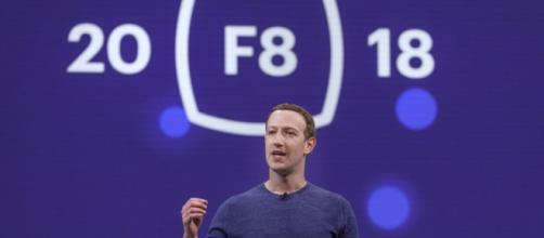 Facebook: in fase di test i gruppi a pagamento