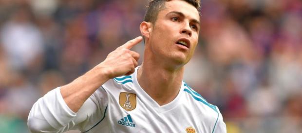 Cristiano Ronaldo encensé par Patrice Evra... - eurosport.fr Cristiano Ronaldo encensé par Patrice Evra... - eurosport.fr