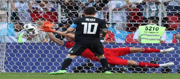 Messi perdeu pênalti contra a Islândia Messi perdeu pênalti contra a Islândia