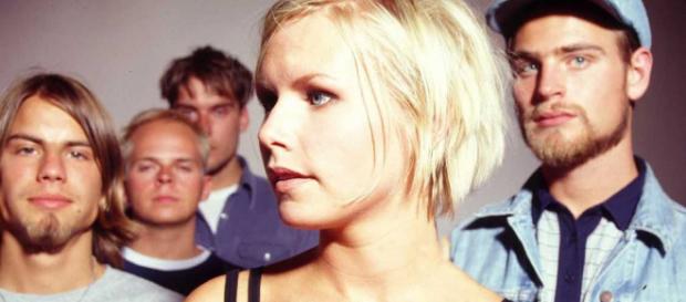 The Cardigans se reúne en mini gira por Reino Unido en diciembre de 2018 The Cardigans se reúne en mini gira por Reino Unido en diciembre de 2018