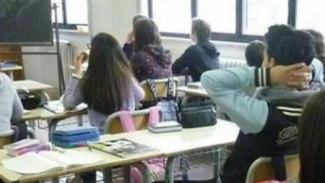 Bergamo, arrestata docente: aveva una storia con un alunno - modenatoday.it