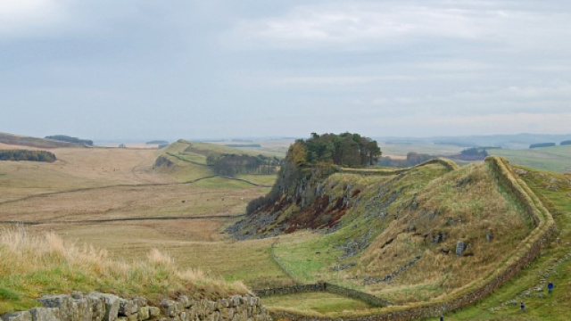 Il Vallo di Adriano danneggiato da scavi illegali dei cacciatori di tesori - pixabay