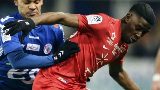 Mercato OM: Une nouvelle cible en défense - beinsports.com