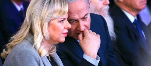 La esposa de Netanyahu es acusada de fraude y abuso de confianza