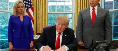 Trump firma un decreto para dejar de separar a las familias