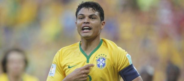 Criticado após eliminação de 2014, Thiago Silva volta a vestir a braçadeira de capitão da Seleção contra a Costa Rica. Criticado após eliminação de 2014, Thiago Silva volta a vestir a braçadeira de capitão da Seleção contra a Costa Rica.