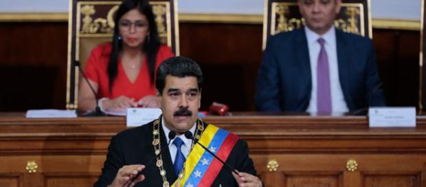 Hiperinflación obliga al gobierno de nicolás maduro dar aumentos de sueldo Hiperinflación obliga al gobierno de nicolás maduro dar aumentos de sueldo