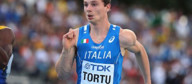 Filippo Tortu batte il record italiano sui 100 metri Filippo Tortu batte il record italiano sui 100 metri