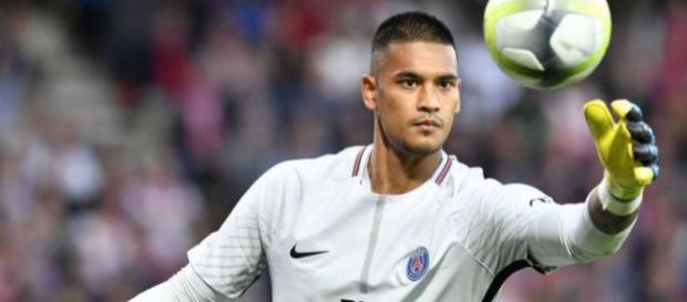 Le PSG vient de fixer le prix d'Alphonse Areola, alors que Naples et Rome sont intéressés. Le PSG vient de fixer le prix d'Alphonse Areola, alors que Naples et Rome sont intéressés.