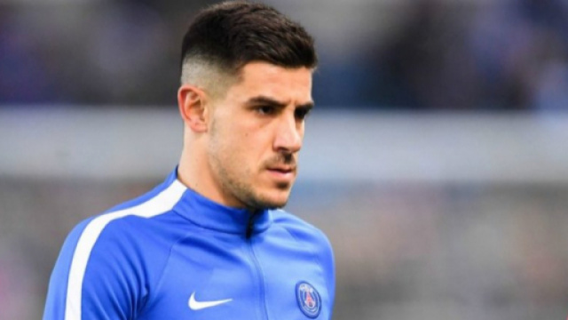 Yuri Berchiche pourrait sortir du club parisien contre une offre d'au moins 20 millions d'euros