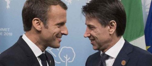 Nella foto il leader francese Emannuel Macron e il leader italiano Giuseppe Conte - fonte: silenziefalsita.it