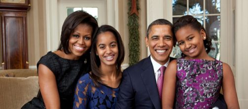 Official portrait of the Obama family in the Oval Office. - [Image courtesy – Pete Souza / Wikimedia Commons]