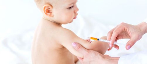 Vaccini: il Codacons agisce legalmente per sospetta presenza di metalli