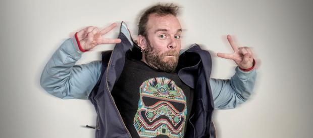 Entrevista a 'El Niño de la Hipoteca', cantante que participará en el Music Port Fest Entrevista a 'El Niño de la Hipoteca', cantante que participará en el Music Port Fest