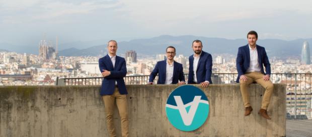 Vacway, la start-up catalana que creó un protector que impermeabiliza los smartphones Vacway, la start-up catalana que creó un protector que impermeabiliza los smartphones