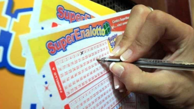 Quota 51,3 milioni di euro; 45 vincono 1,1 milioni di euro