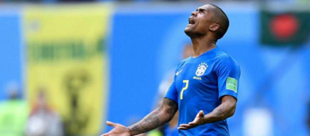 La lesión de Douglas Costa en el muslo derecho podría sacarlo de la Copa del Mundo 2018 La lesión de Douglas Costa en el muslo derecho podría sacarlo de la Copa del Mundo 2018