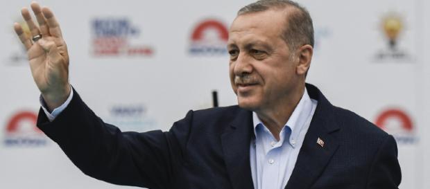 Le président Erdogan en route pour un troisième mandat. Le président Erdogan en route pour un troisième mandat.