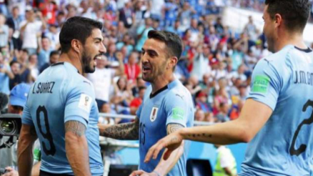Après une victoire face à l'Egypte et à l'Arabie Saoudite, l'Uruguay termine première du groupe A après sa victoire 3-0 contre la Russie.