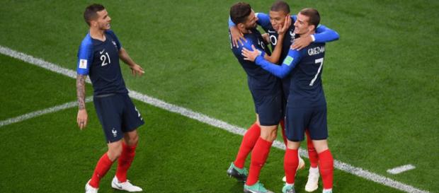 A já classificada França, deve poupar jogadores nesta terça-feira. A já classificada França, deve poupar jogadores nesta terça-feira.