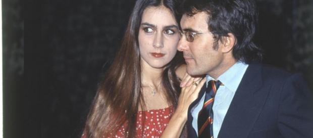 Al Bano e Romina Power parlando del loro secondo matrimonio e smentiscono tutto. Al Bano e Romina Power parlando del loro secondo matrimonio e smentiscono tutto.