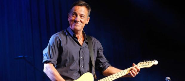 El cantante Bruce Springsteen arremete contra la política migratoria de Trump El cantante Bruce Springsteen arremete contra la política migratoria de Trump