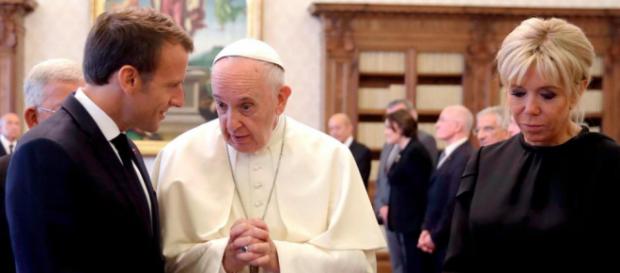 Emmanuel Macron reçu par le Pape pendant près d'une heure - Le ... - leparisien.fr Emmanuel Macron reçu par le Pape pendant près d'une heure - Le ... - leparisien.fr