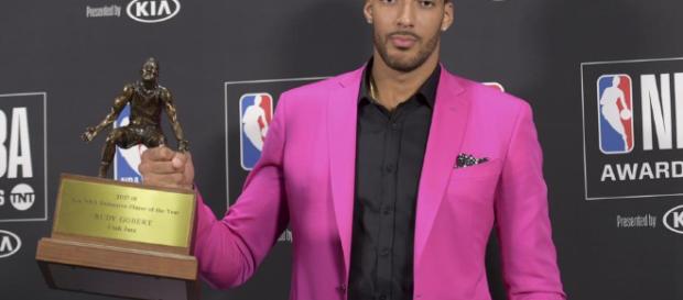 Rudy Gobert élu meilleur défenseur de l'année en NBA Rudy Gobert élu meilleur défenseur de l'année en NBA
