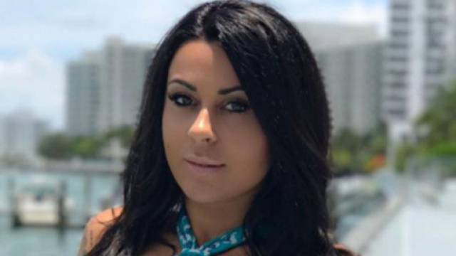 Après Les Anges 10, Shanna se sent seule et triste à Miami. Son nouvel amoureux pourra-t-il lui remonter le moral ?