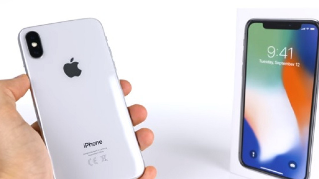 Nuovo iPhone 2018: uscita e rumors. Foto: ZoneofTech via YouTube