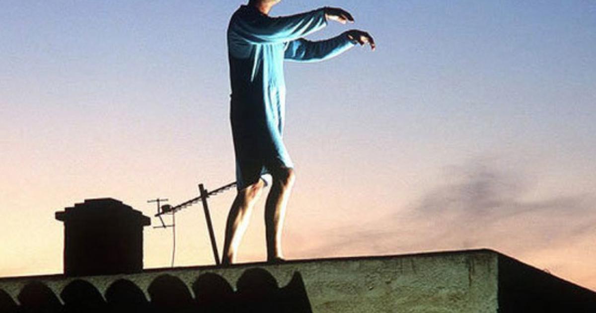 Brescia, sonnambulo 16enne scavalca il balcone e cade nel vuoto: non è