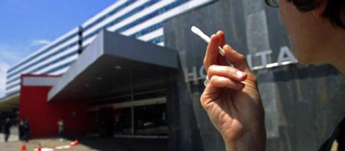 El número de fumadores baja al 22% en España