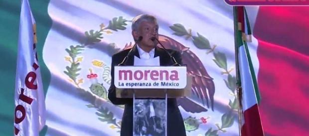 Andrés Manuel López Obrador está arriba en las encuestas para presidente de México Andrés Manuel López Obrador está arriba en las encuestas para presidente de México